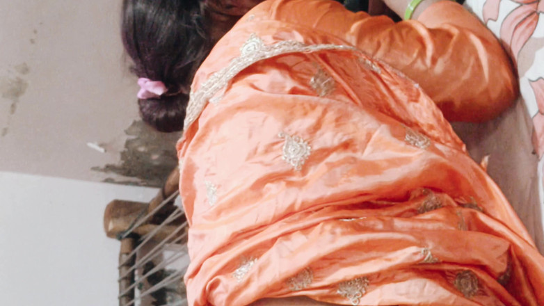 Abcdmasti: Ngasih momen mesum untuk abang tirinya di holi