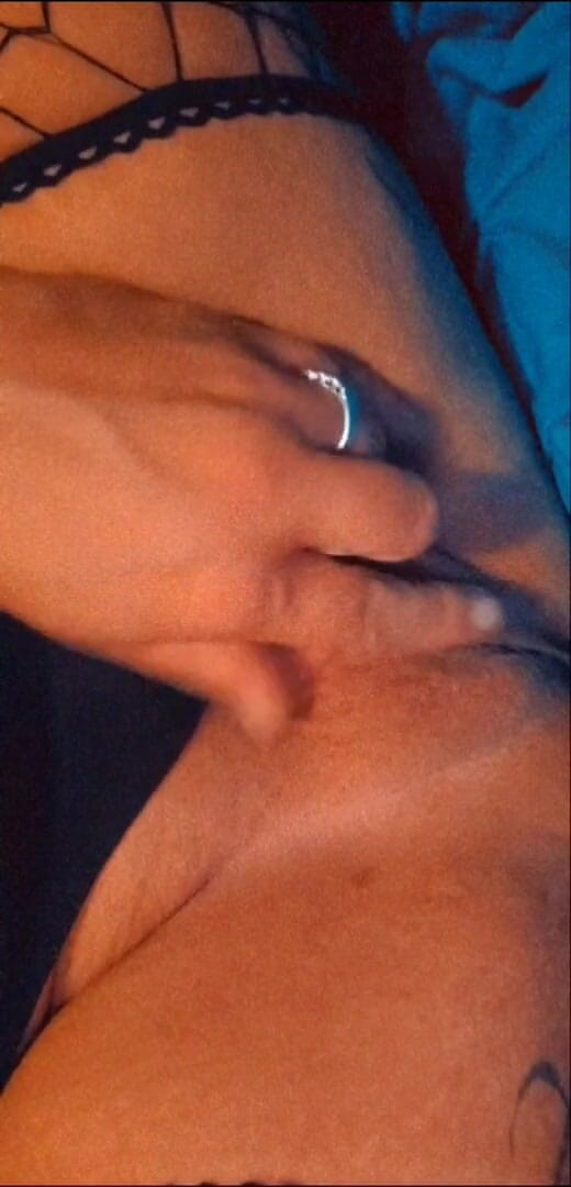 SuperHeadStormyRae: Big clit