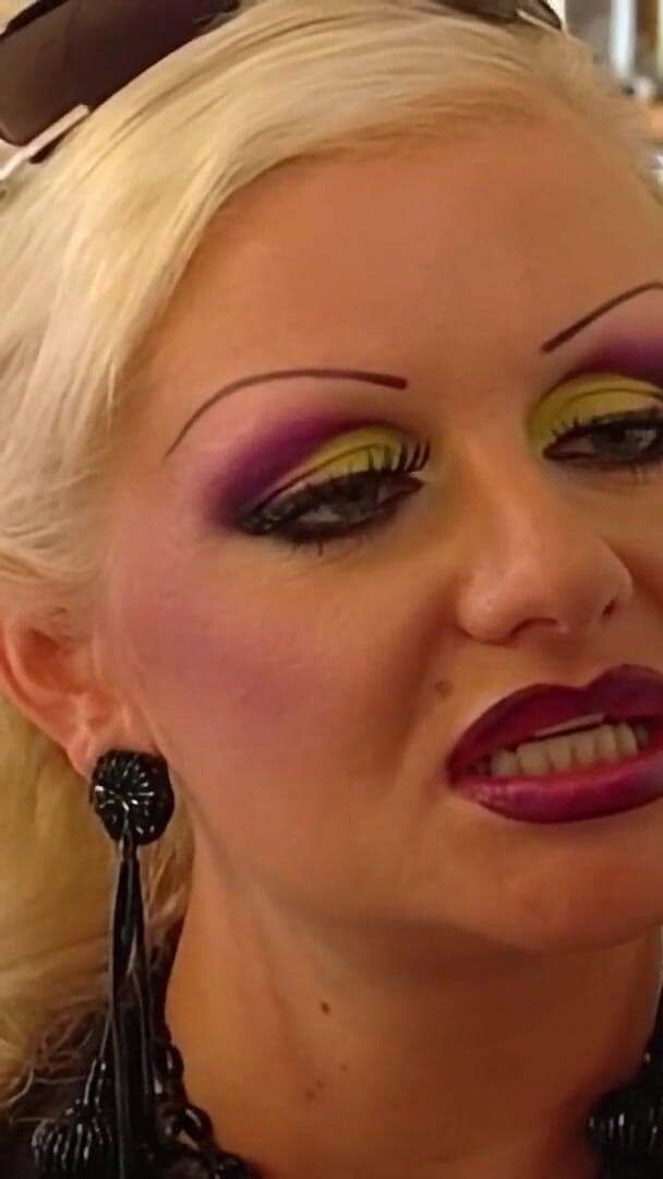 No Way Out (Film BDSM assoluti - L'originale) No Way Out (Absolute BDSM films - The original)