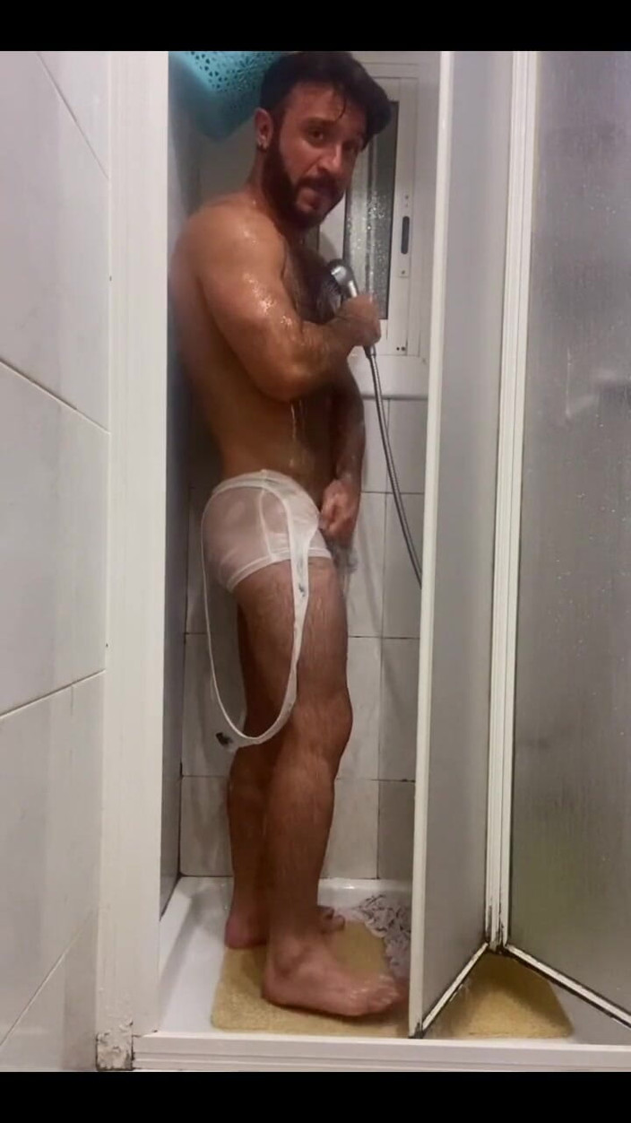 Kike gil: Chuveiro na hora do banho