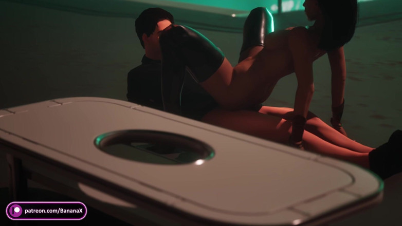 Banana X: Club Foot Stripper, Yüzüne Birkaç Boşalma İşki Aldı