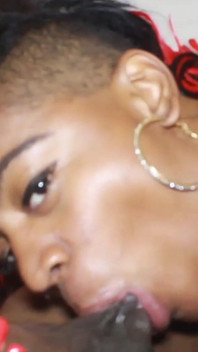 Rome Major surprend sa copine en train de devenir lesbienne