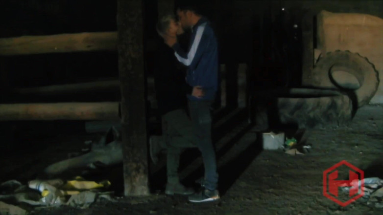 Amadeus studio: Utomhus och min kuk hårt