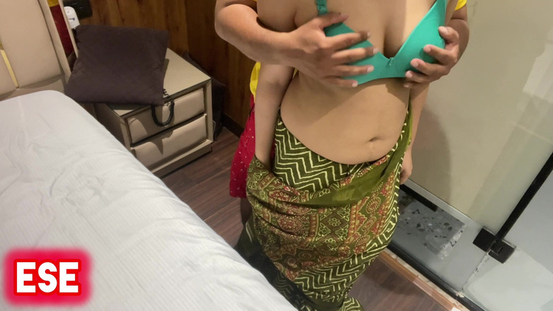 Sammy Sins: Insegnante indiano scopa il suo studente mentre studia