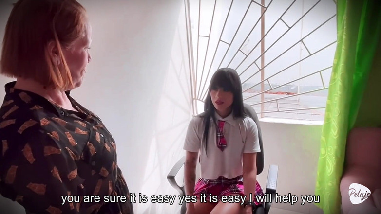 Pelaje mix: O profesoară mai în vârstă este sedusă de elevul ei excitat....