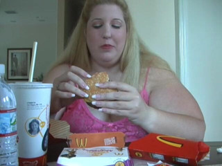 BodaciousX: Una giornata con SSBBW dal svegliarsi a mangiare alla macchina...