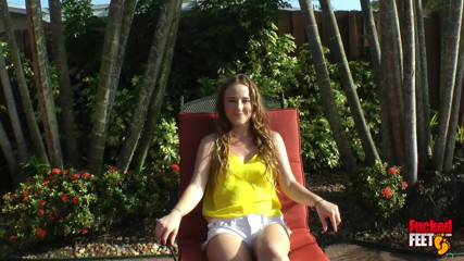 Fucked Feet: Samantha Summers pandai footjobs!