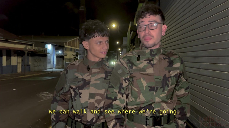 Latin Twinks: Askeri ikizler kaptan Carlitoxxx'un kirli sırrını biliyor