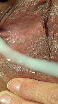 Apenas gozar e foder minha buceta branca cremosa e me fazer gozar, bolas de sexo profundo, me encher de esperma quente
