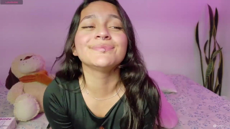 Emilyn Grifs: Sex Petite Nahá Submisivní Show