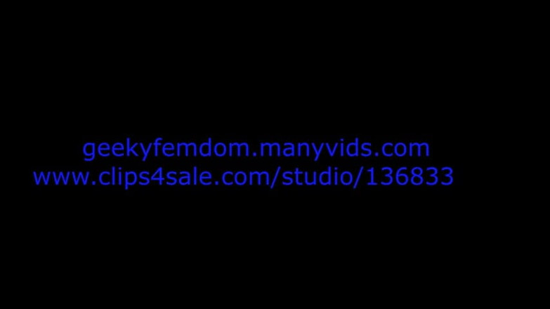 Geeky Femdom: Kaptan seni sanal güvertede onunla sikişerken yakalıyor