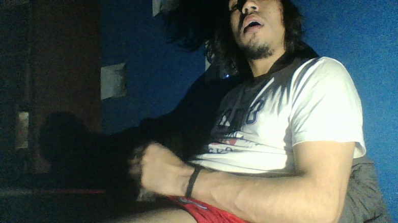 AlexAlejandro13: A Good Cock Desperate to Pull It