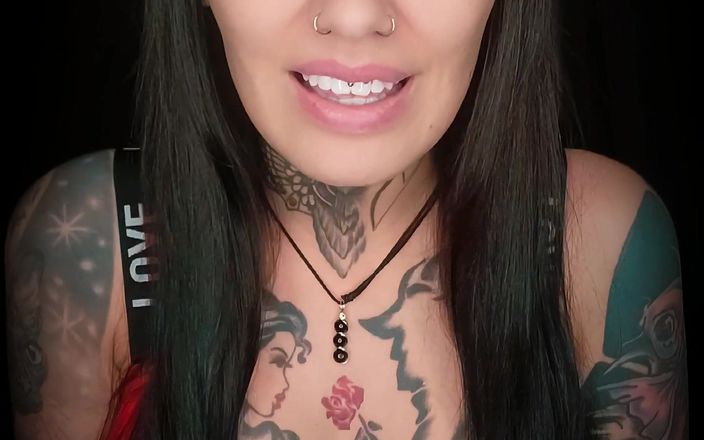 Darcy Diamond: 你太可悲了...你知道