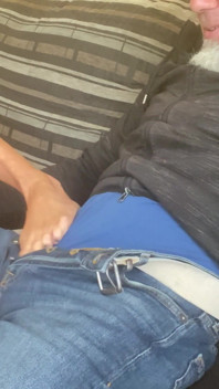 Footjob - si blonde Sepanyol kecil dan kakinya yang indah