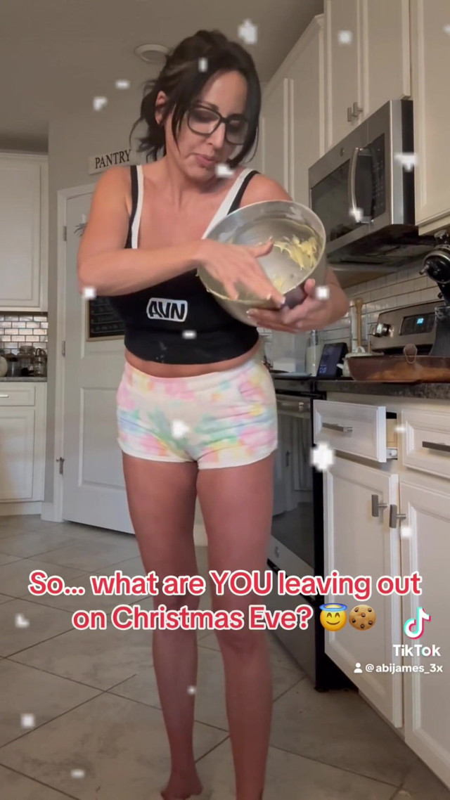 Baking cookies (Abi James) Baking cookies (Abi James)