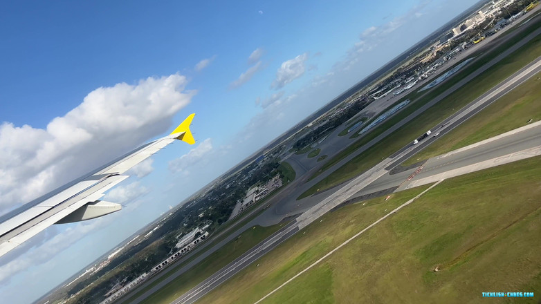 Ticklish Chubs: Návštěva trans lechtání fanouška evan