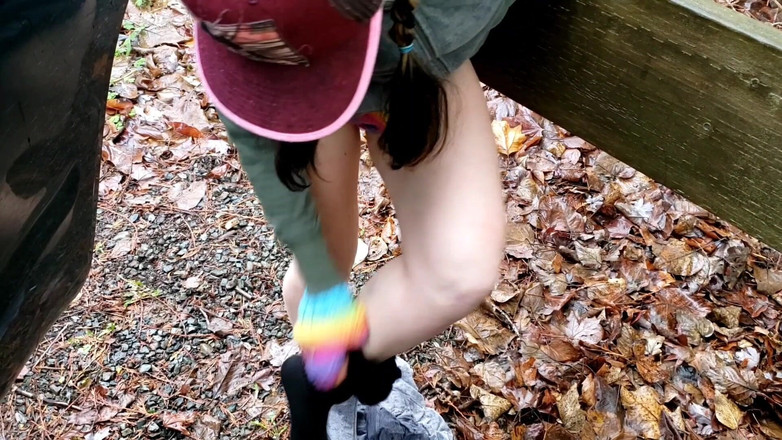 Nerdy_faery: Sırılsıklam ıslak çoraplar ve sidik