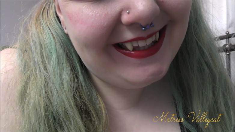 Mxtress Valleycat: เสียง ASMR ฟันฮาโลวีน