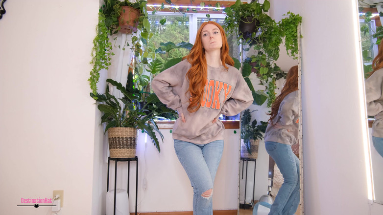 Destination Kat: Новий запит у кімнаті для писяти