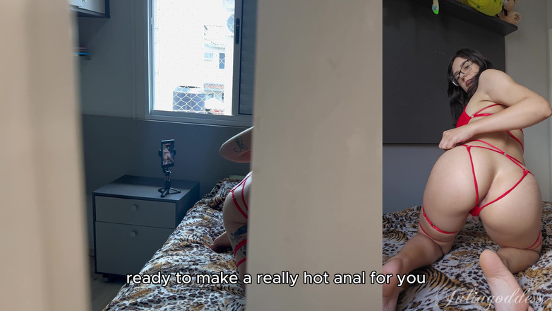 Shamelesscouple: Fiul vitreg a prins-o pe mama vitregă masturbându-se pe un...