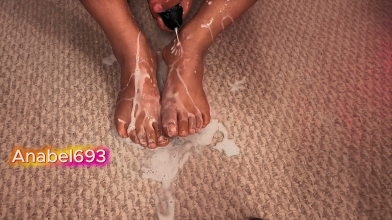 anabel693: Lanet Olası Ayaklar Spermi Parmaklarıma, Ayaklarıma ve Ayak Tabanlarıma Döküldü