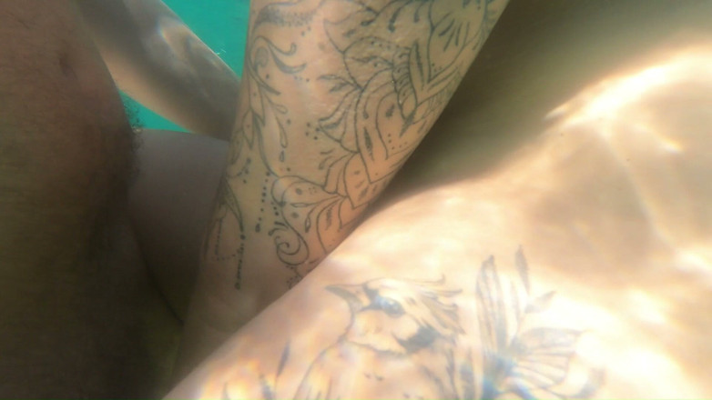 69KnkyKouple69: Kinky Couple - Curvy Big Ass Sardinia Beach