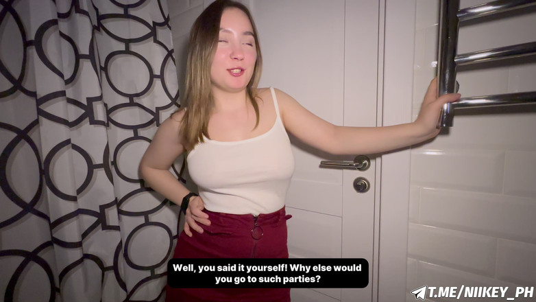 niiikey: Выебал Шлюховатую Студентку На Вписке В Туалете! Нас Чуть Не Спалили