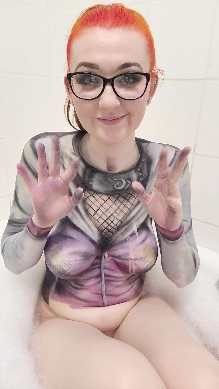 Em Yang: Cosplay hinata körperbemalung nasses, schmutziges tittenspiel