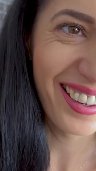Andrea Brazil เข้าร่วมเย็ดสามคน แบ่งควยใหญ่เงี่ยนๆ