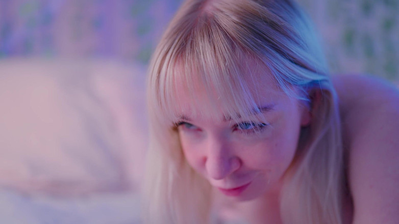 Jolie Lyon: 한 상태에서 의붓아빠에게 전화하는 새엄마