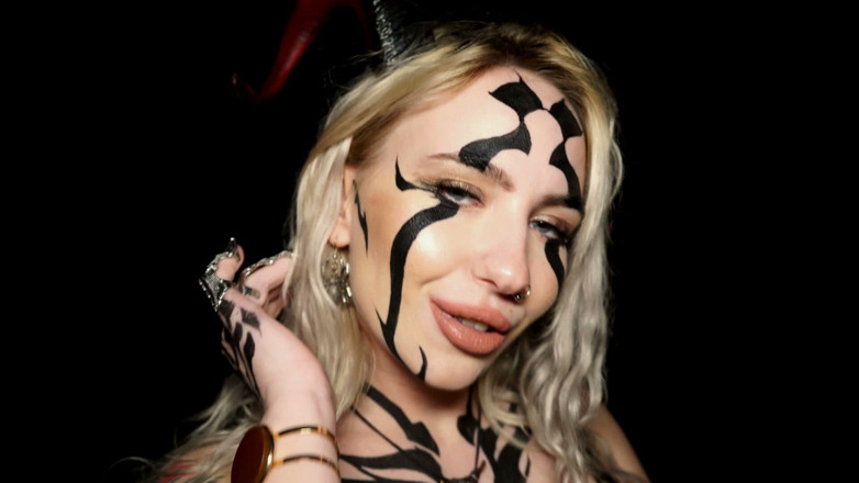 Darko Mur: Succubus - Sex Hunt 1 Short
