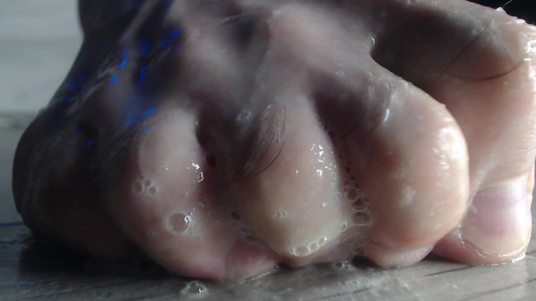 Hunky time: Rak Kuk-cum Fötter