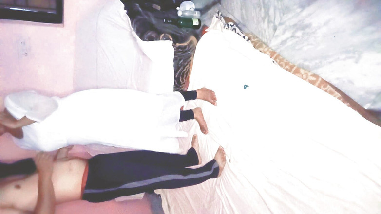 Indiangabruterajija: Komşu baldızla eğlence