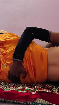 18-letnia para po raz pierwszy seks, gdy sami w domu hardcore i hardfuckig sex