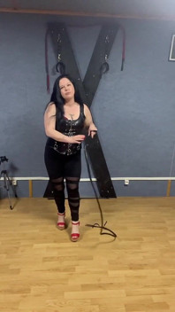 Padrona Clara e la sua frusta