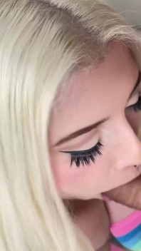 Sprudelnde blonde PAWg Gia oh my wird gefickt und mit sperma von Jmac bemalt