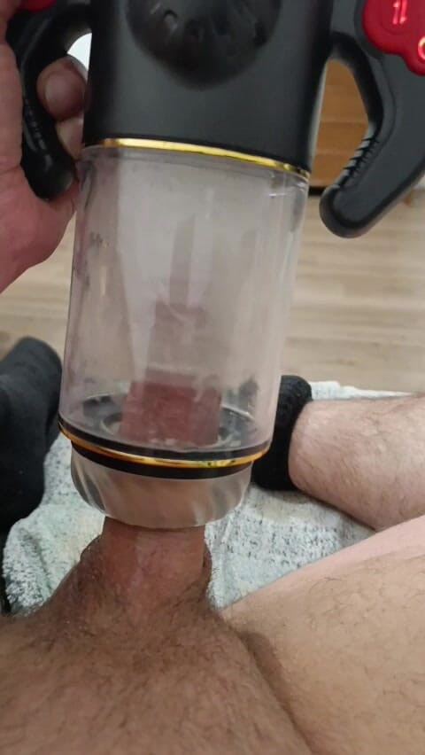 Squirtmaker: Kompilace orgasmů se sexuálními hračkami a bez nich