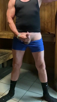 Jockdad87 Is Horny in the Sauna Again