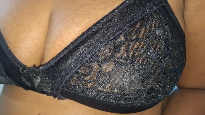 Teena New: アジア女性のバスルームでの最もホットな動画