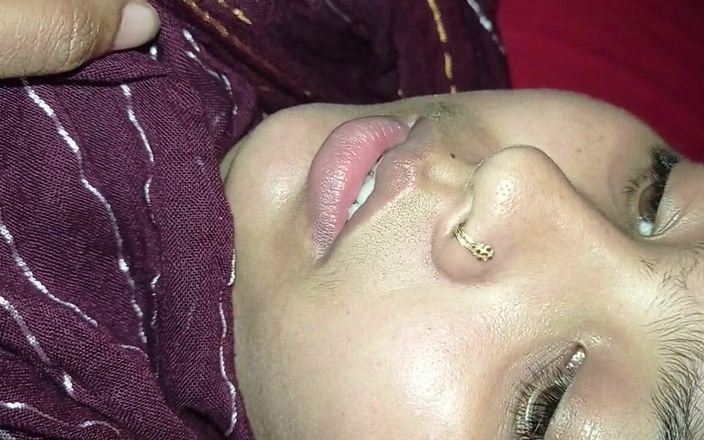 Desivideo: Vita reale coppia indiana in un video romantico fatto in...