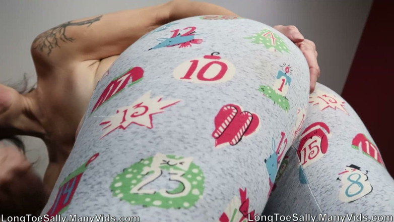 Long Toe Sally Big Buns: Big Phat Dairy Ass Jiggle