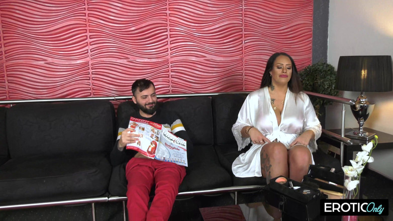 ONLYFREAKSX: Stepbrother Jerks off Next to His Hot Stepsister