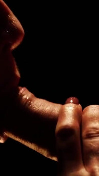 Prsatá holka má hluboký anální sex od SinfulXXX