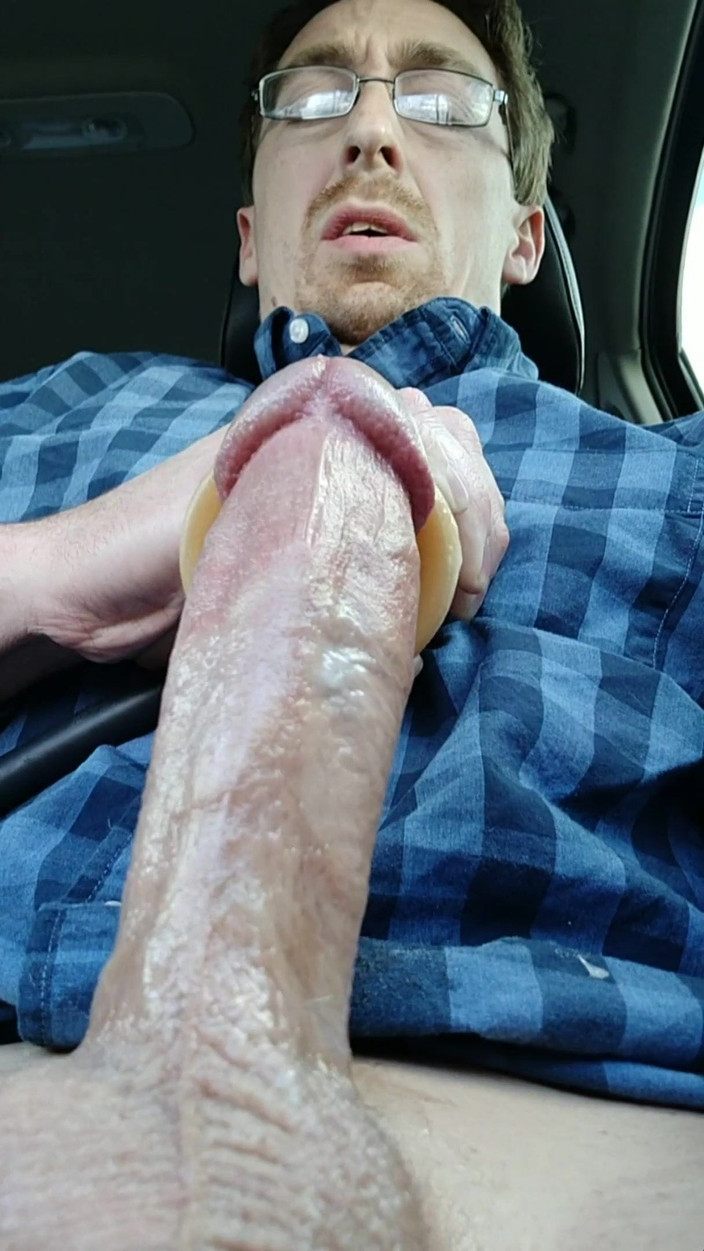 DMVToyLover: Sexuální stroj, který nechává sperma vyletět jako mixér. Část 1 DMVToyLover