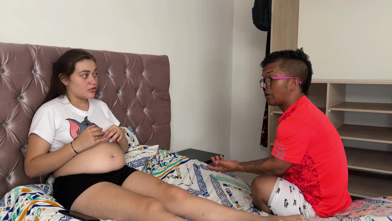 Julianaburning: I See My Sexy Stepsister Very Sad Because Her Boyfriend...