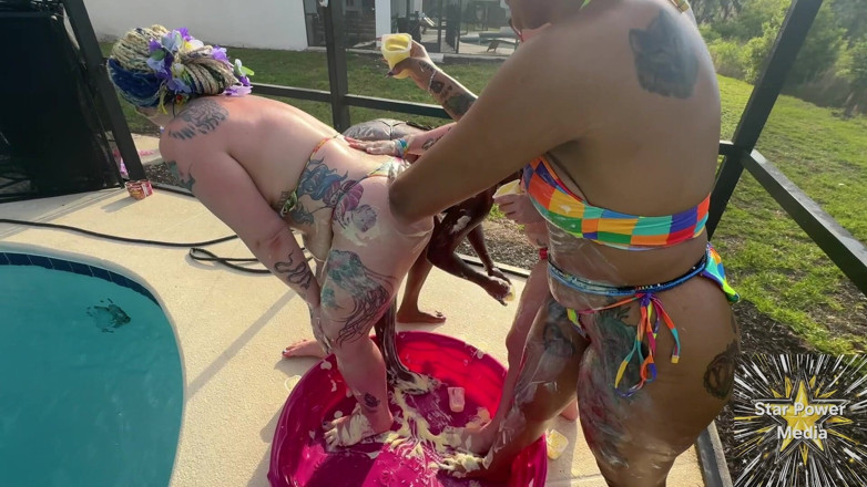 Savanna star: Creamy Custard Playtime: Savanna, Giana, Bleu &amp;livie Get Messy