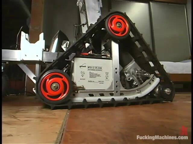 Fucking Machines by Kink: Chynawhite, Dragonlily și Shannon Kelly