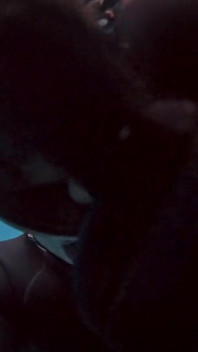 Underwater Giantess Hunts & Mendakwa Mangsa Kecilnya