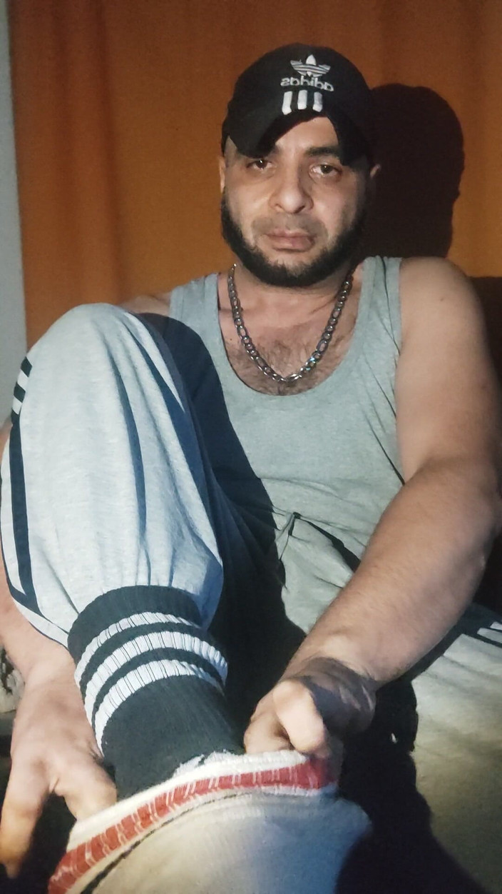 SmokedAlloy2: jurk, strumpor, illaluktande, piss dirtyjunkbro älskar det