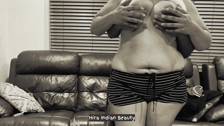 Hot 365 Entertainments: Desi Bhabhi - Schwiegertochter Tabu: Indische MILF Streichelt Große Titten Und...
